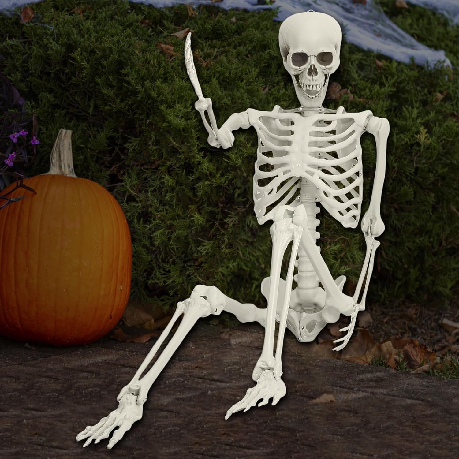 Life Size Skeleton, 5.4Ft/165Cm Halloween Skeleton Poseable Skeleton Full Body Human Bones with Movable Joints for Indoor Outdoor Halloween Props Decorations 170Cm