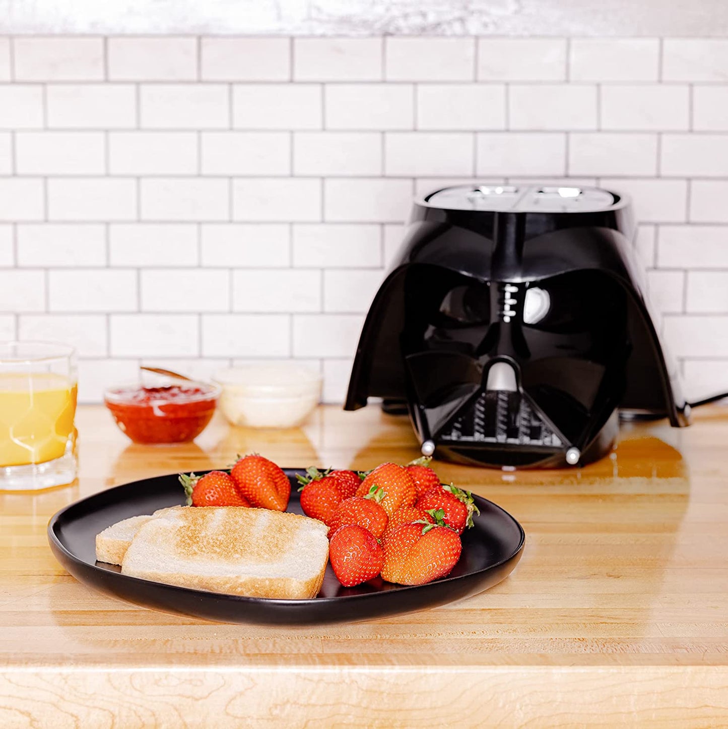 Star Wars Darth Vader Halo Toaster - Lights-Up and Makes Lightsaber Sounds