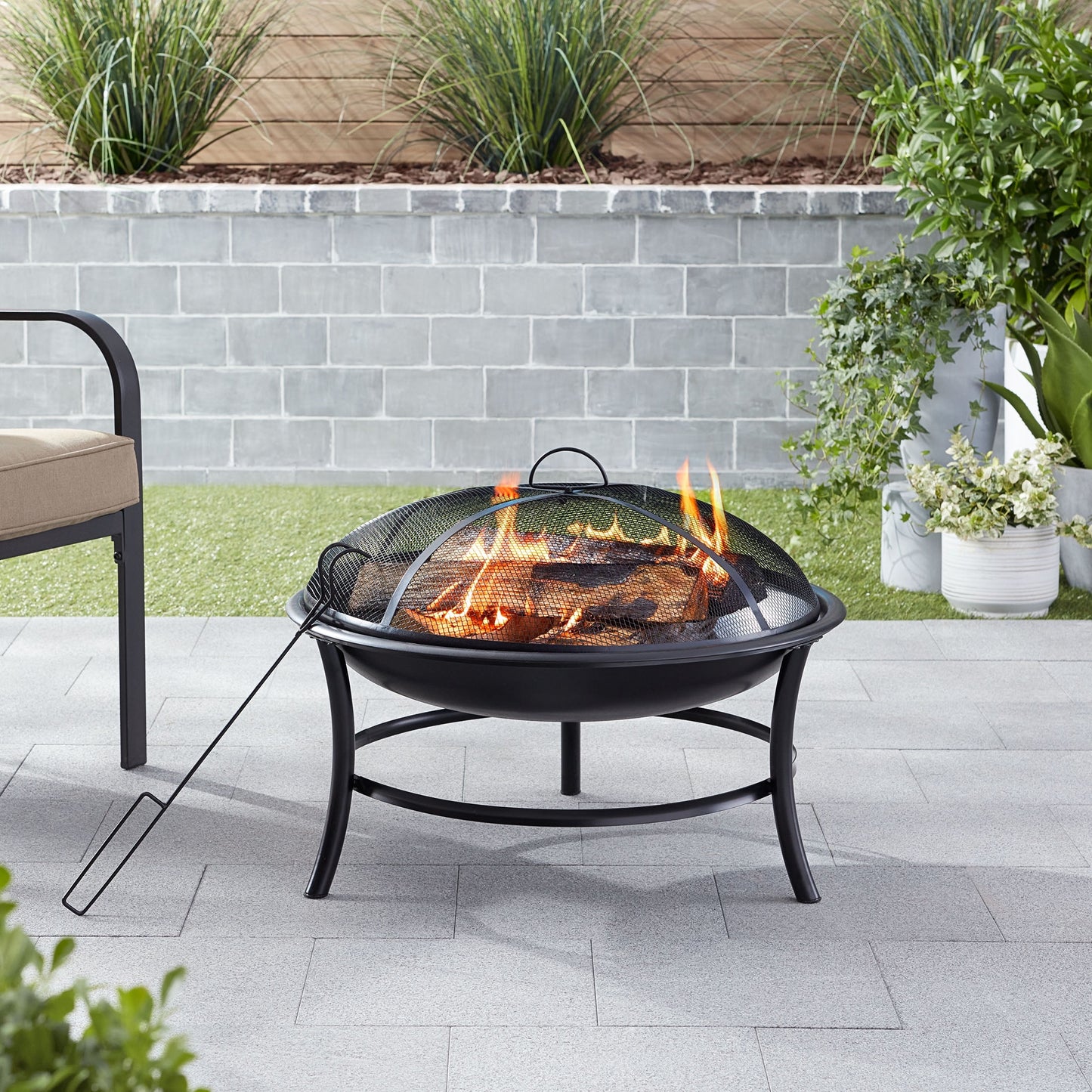 26" round Iron Outdoor Wood Burning Fire Pit, Black - Design By Technique